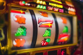 Layar navigasi cakra777 menampilkan Sweet Bonanza, blackjack langsung, dan pasar taruhan olahraga